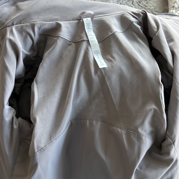 Lululemon | Jacket - Picture 7 of 8